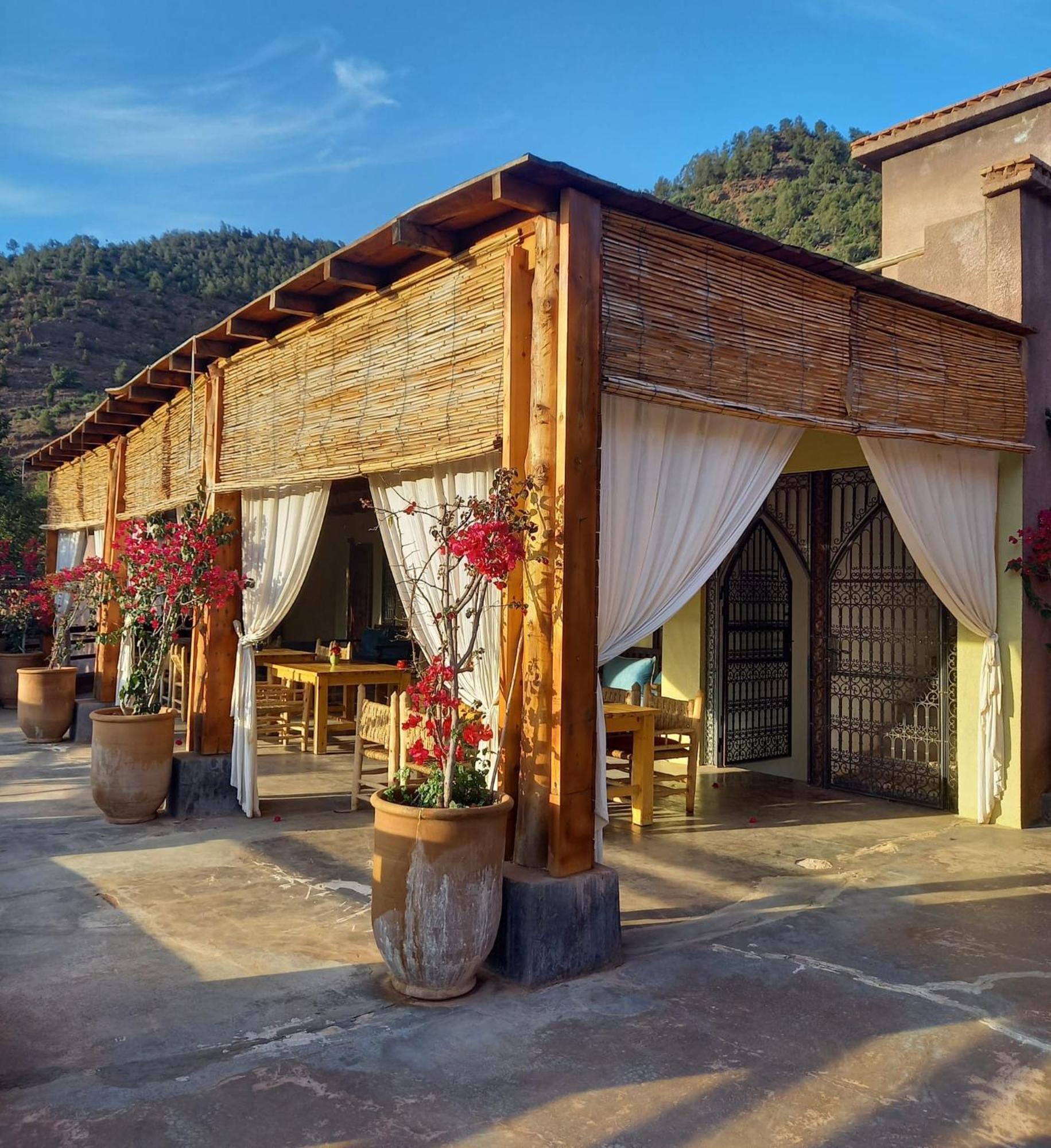 Hotel Ourika Timalizène le jardin des délices Tamezindert Exterior foto